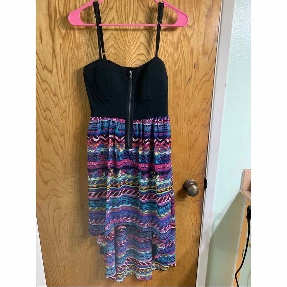 Material Girl chiffon zip dress size L